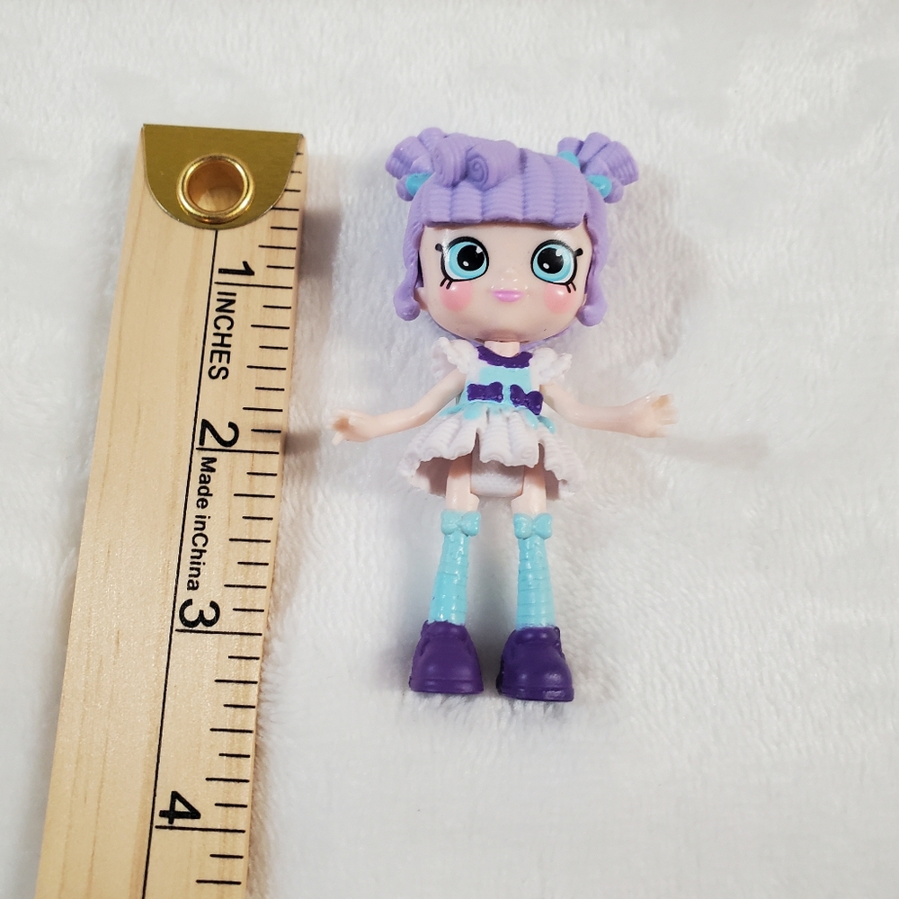 Shopkins Purple and Pink Doll Playset - Picture 4 of 5